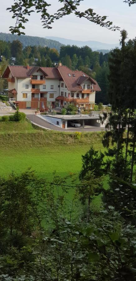 Gaestehaus Karoline Oberaichwald  Exteriör bild